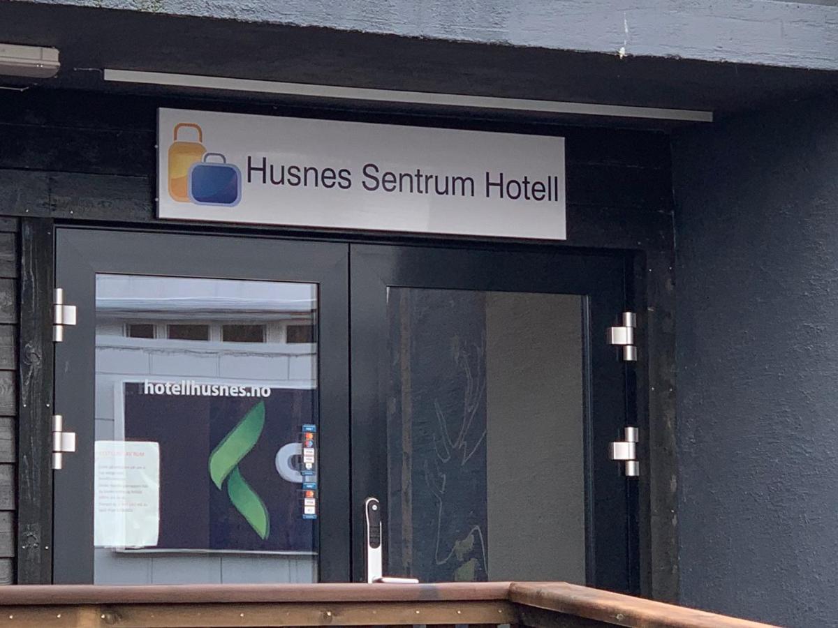 Husnes Sentrum Hotell Εξωτερικό φωτογραφία