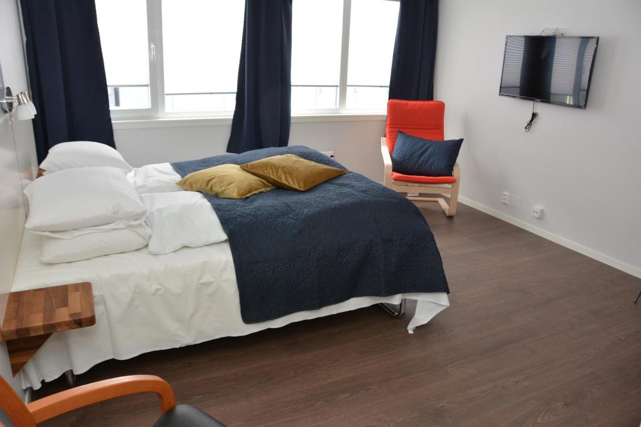 Husnes Sentrum Hotell Εξωτερικό φωτογραφία